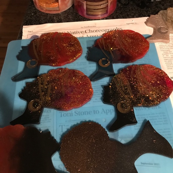 Black Girl Magic! The Head-wrapped Lady Coasters. A set of 4 and a holder. - Picture 2 of 11